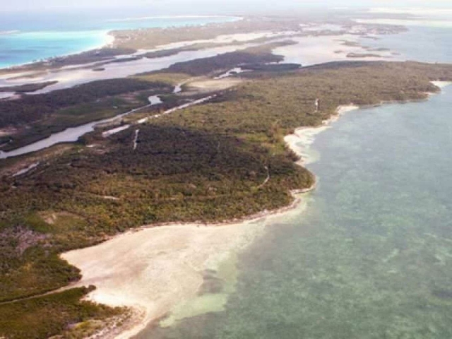  CISTERN CAY,Other Berry Islands