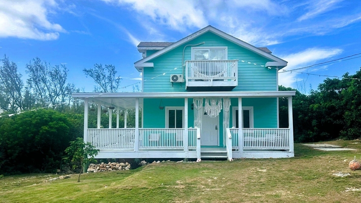  4 RAINBOW HILL CIRCLE,Rainbow Bay