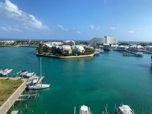 HARBOUR HOUSE CONDO,Bell Channel