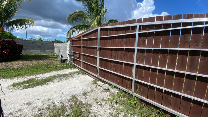  LUCAYAN GLENN,Lucaya