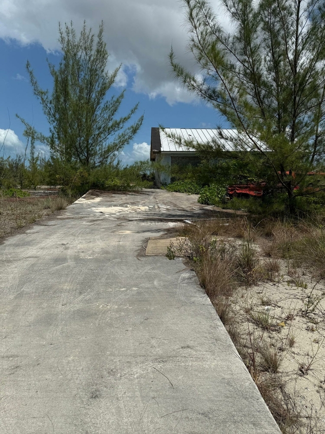 FRINGE CLOSE, SUREY, FPO,Other Grand Bahama/Freeport