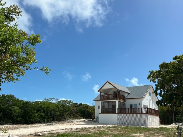  SUNNY HILLS ROAD,Flamingo Bay