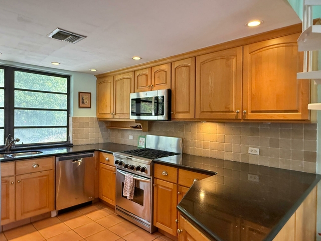  WINTON TERRACE TOWNHOMES,Winton