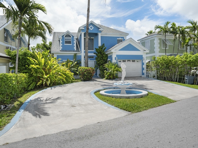 19 GOVERNORS CAY, SANDYPORT,West Bay Street
