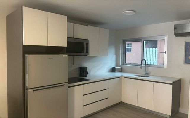  CABLE BEACH RENTAL,West Bay Street