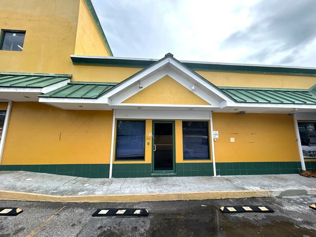  JOHN'S PLAZA,Carmichael Road