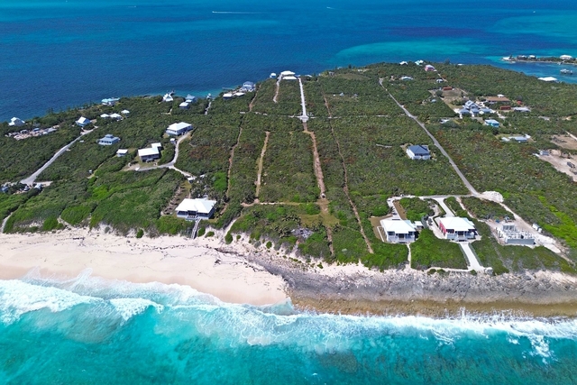  MERMAIDS ON THE BEACH,Guana Cay