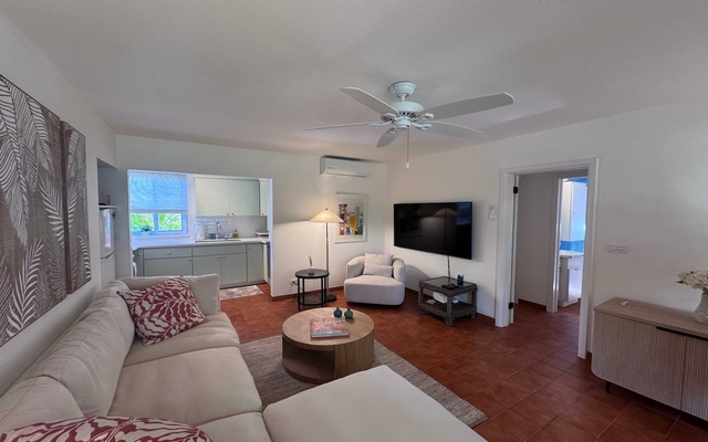  12A, CAREFREE,Cable Beach