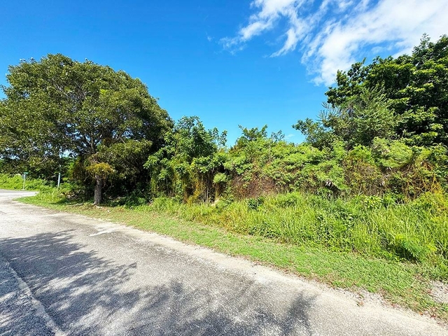  LOT 11 BLK 1 VENICE BAY,Bacardi Road