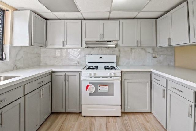 19 SWORDFISH ROAD,Stapledon Gardens