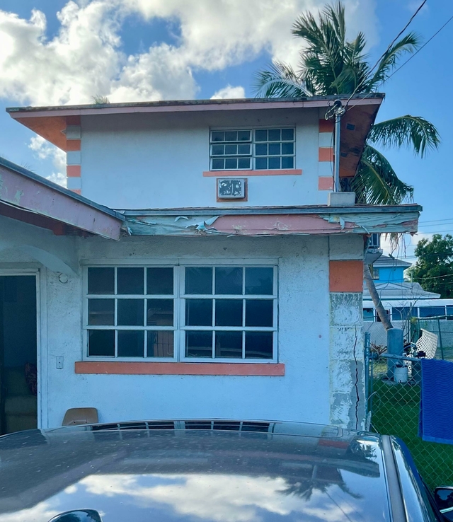  SEQUOIA ST/ST. JOSEPH AVE,Pinewood Gardens