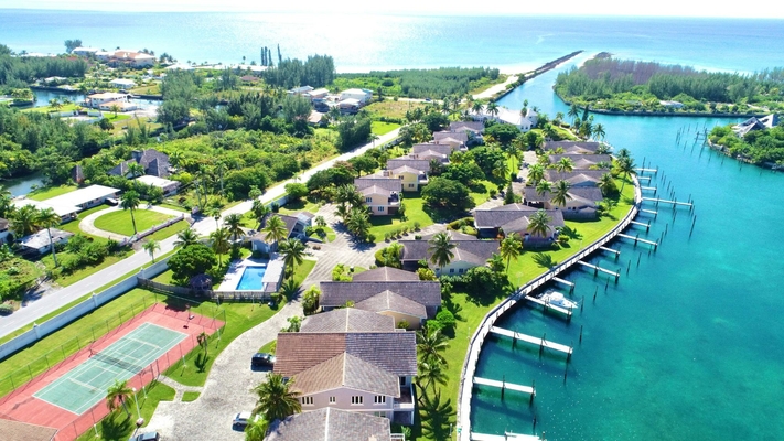  WATERS EDGE,Bahamia