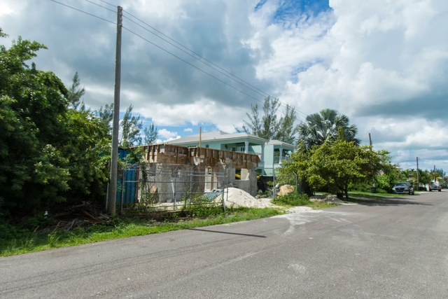  SEA BEACH ESTATES,West Bay Street