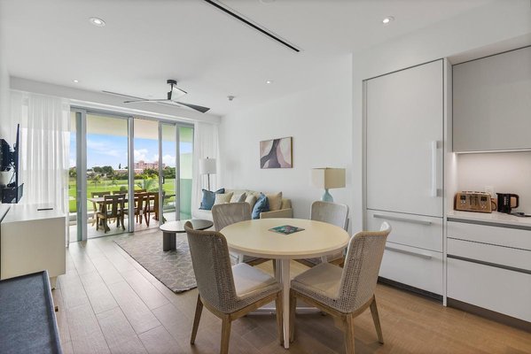  GOLDWYNN,West Bay Street