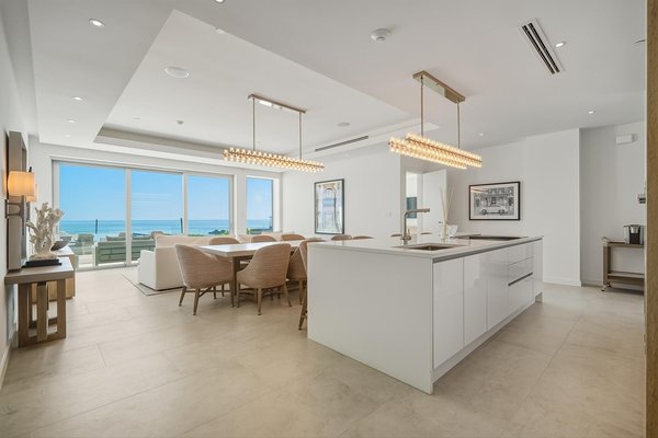  THE COVE, PALM CAY,Yamacraw