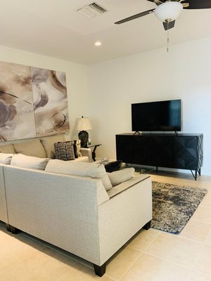 13A CHURCHILL DRIVE,Lincoln Green