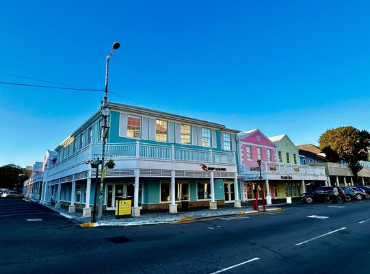  BAY AND PARLIAMENT STREET,Downtown