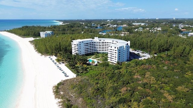 SILVER POINT CONDOS
