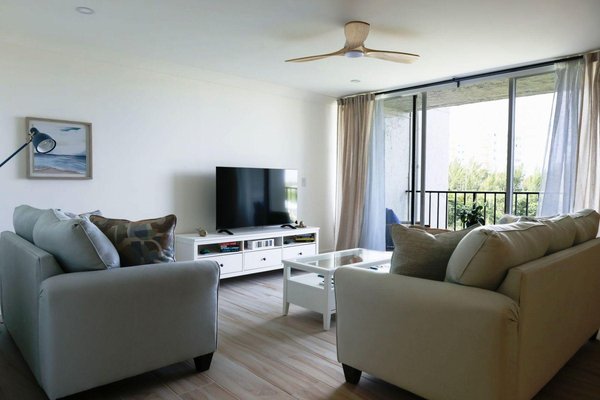  CORAL BEACH CONDOMINIUM,Lucaya