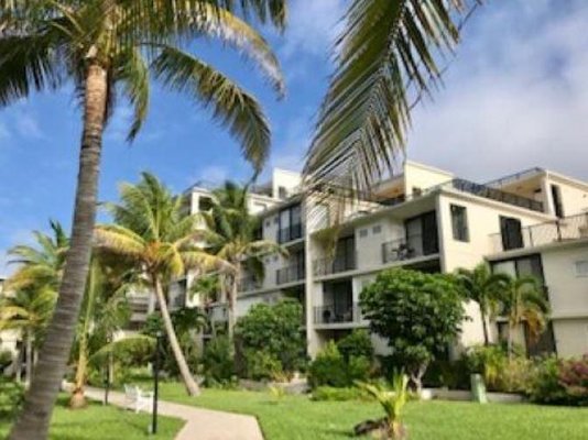  CORAL BEACH HOTEL,Lucaya