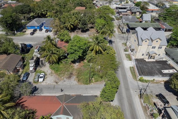  LINCOLN BLVD,Wulff Road