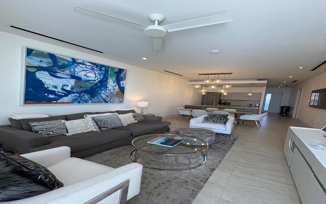  STERLING COMMONS EAST,Paradise Island