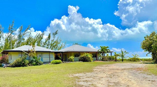  PETTY'S WATERFRONT HOME,Pettys
