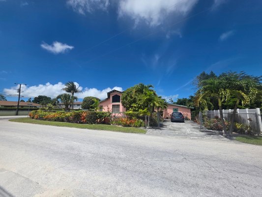  PETER AVENUE & STEPHENS C,Prince Charles Drive