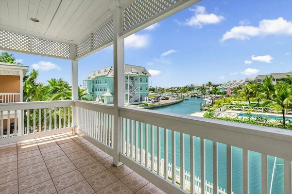  SANDYPORT DRIVE,West Bay Street