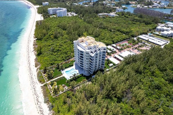  THE OCEANVIEW CONDOMINIUM,Lucaya