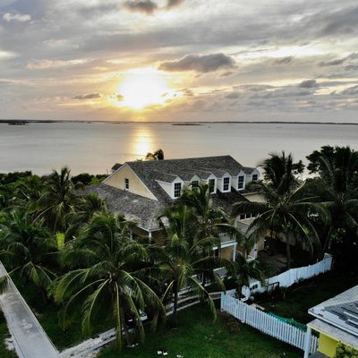 1 SEA DREAM HOUSE,Harbour Island