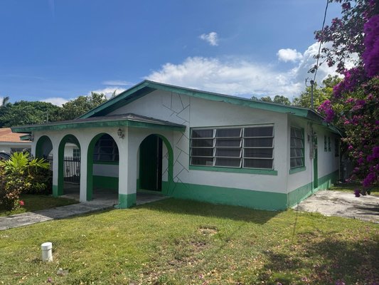 32 FAITH AVENUE,Carmichael Road