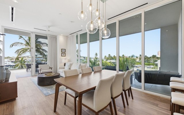  STERLING COMMONS WEST,Paradise Island