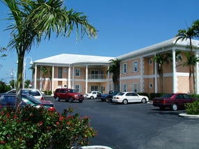 Mall Drive Downtown, Grand Bahama