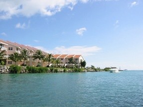 - - Lucaya, Grand Bahama