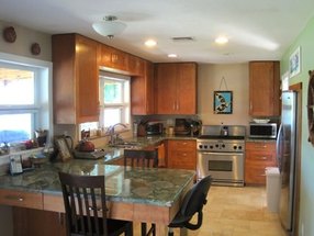 Best Deal - Contemporary 2 Bedroom Home on Canal